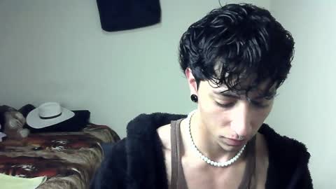 Boy Astro online show from December 27, 12:01 pm