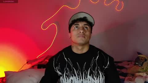 boy_nauthy online show from June 4, 3:23 am