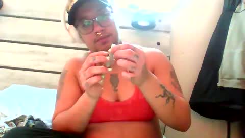 boypussy4lyfe online show from December 18, 10:16 pm