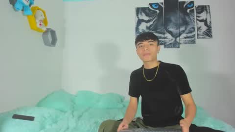 boys4hot_777 online show from March 7, 3:49 pm