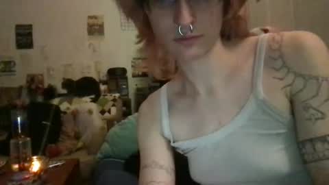 Snapshot of boywithbug chatting on March 6, 12:43 am boywithbug online show from March 6, 12:43 am