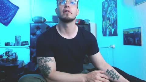 brad hot boy online show from October 15, 2:48 am