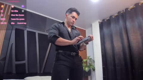 Snapshot of brad_summer chatting on February 26, 3:14 am brad summer online show from February 26, 3:14 am