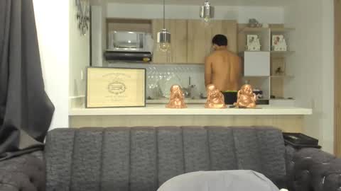 bradleymartin7 online show from March 5, 2:25 am