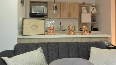 bradleymartin7 online show from October 11, 1:43 am