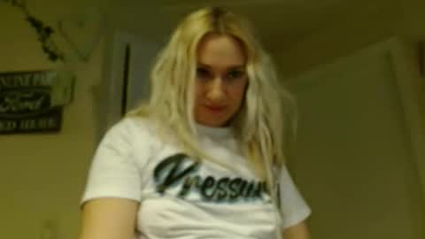 i am a naughty jedi knight online show from March 26, 1:49 pm