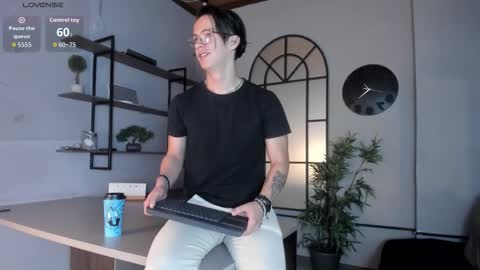 brandon_starkk online show from March 28, 12:39 pm