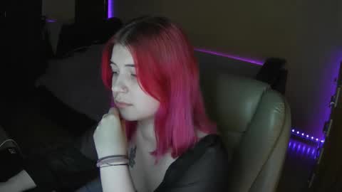 brandy_wow online show from February 26, 8:23 pm