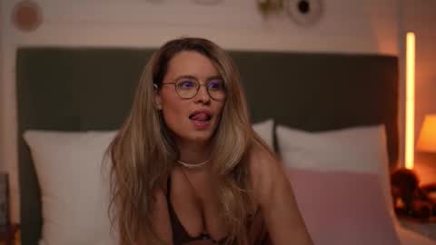 Alex online show from March 19, 5:02 am