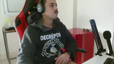 brasilianonca online show from April 3, 2:29 am