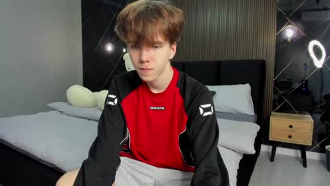 Snapshot of braxiboy chatting on January 12, 9:40 am Brax online show from January 12, 9:40 am