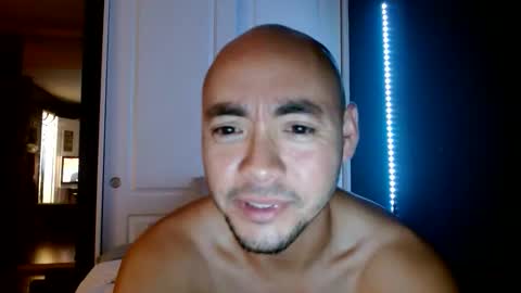 Breadcrumbsss online show from November 8, 2:58 am