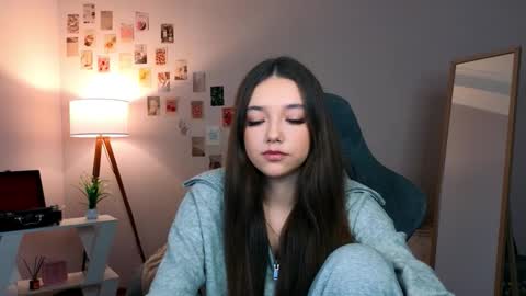 Rachel online show from February 15, 7:34 pm