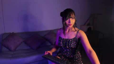 breakfastwithtiffanys online show from March 7, 2:00 am