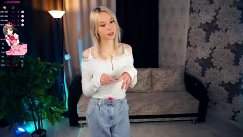 Mia Bunyard online show from February 17, 4:50 pm