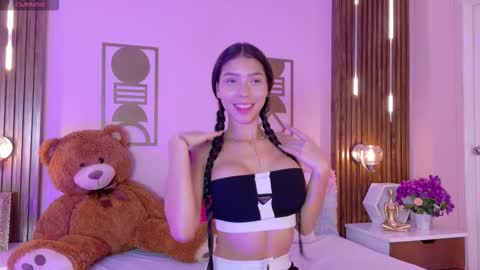 Bree  online show from February 3, 1:15 pm