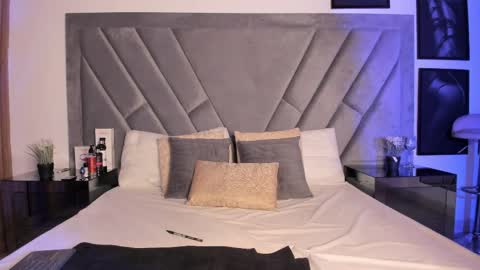 Brenda online show from April 9, 9:53 pm