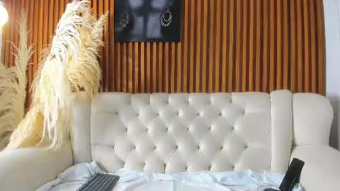 brenda_thomp online show from June 17, 3:00 am