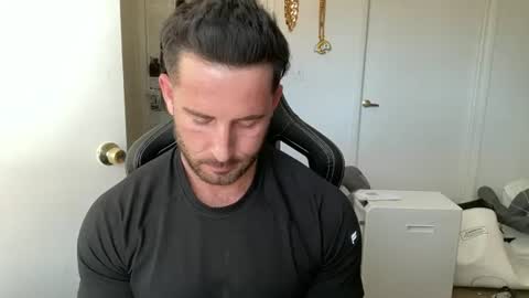 Brett Mycles online show from June 25, 9:09 pm