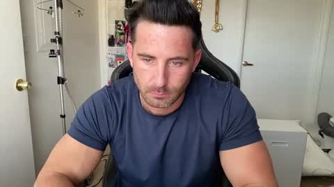 Brett Mycles online show from July 25, 9:35 pm