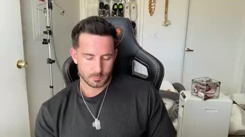 Brett Mycles online show from July 11, 7:28 pm