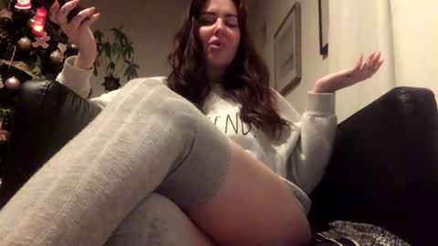 bri_bearr online show from December 15, 4:40 am