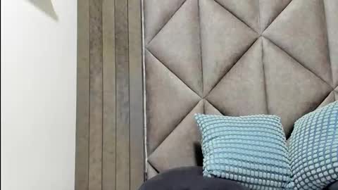 B R I A  online show from February 22, 7:27 pm