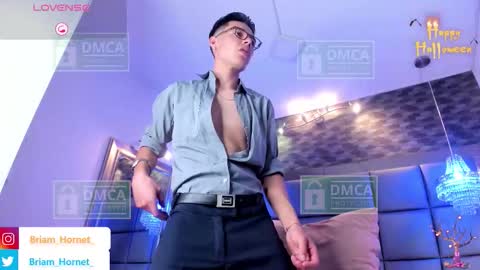 Snapshot of briam_hornet_ chatting on October 6, 9:21 pm BRYAM online show from October 6, 9:21 pm