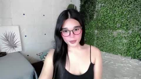 Claire online show from July 24, 2:47 pm