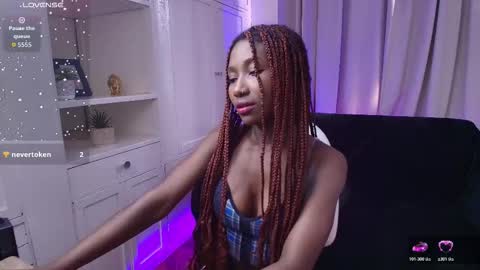 brianna_styles online show from December 1, 12:58 pm