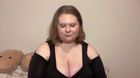 Brianna online show from November 10, 7:27 pm