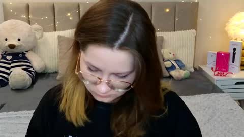 briarwynn online show from April 15, 8:20 pm