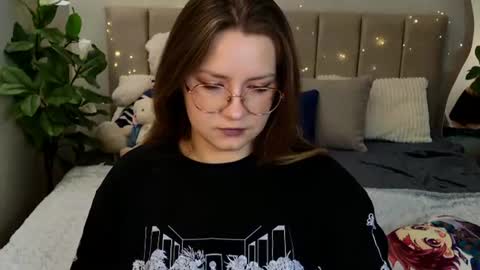briarwynn online show from July 3, 7:18 pm