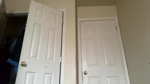 brick280446 online show from March 13, 7:39 pm