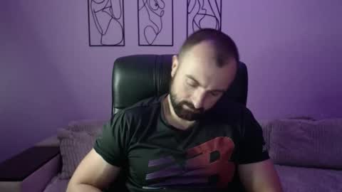 brindlefly69 online show from November 6, 11:46 am