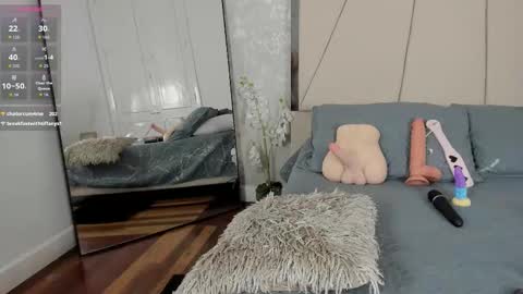 Snapshot of brinna_cox chatting on October 21, 12:32 pm brinna_cox online show from October 21, 12:32 pm