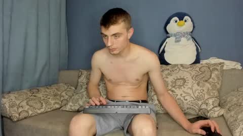 bristlebback online show from June 13, 4:39 pm