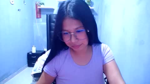 britanyx1 online show from June 11, 6:39 pm