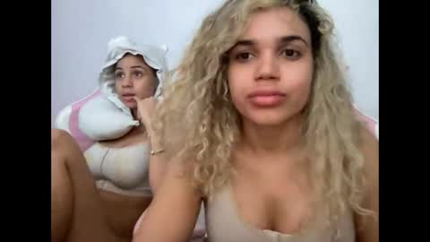 brithneysquirt online show from December 23, 7:14 am