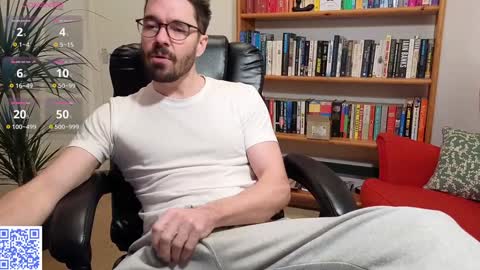 Callum online show from December 4, 1:03 pm