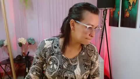 BRITNEEYTAYLOR1 online show from January 30, 6:21 pm