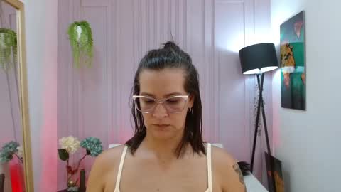 BRITNEEYTAYLOR1 online show from January 10, 10:57 pm