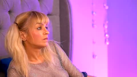 britneyhudson online show from March 13, 4:38 am