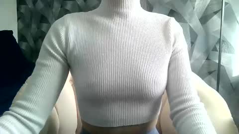 BritneyKittens online show from February 15, 8:33 am