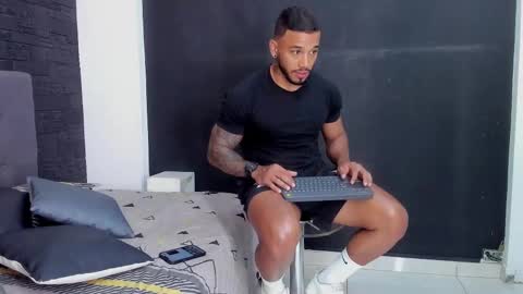 Snapshot of brock_hurn chatting on September 14, 10:11 pm brock_hurn online show from September 14, 10:11 pm