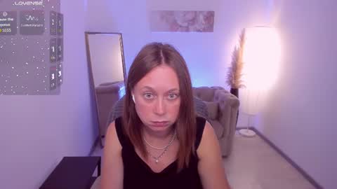 Lady Brooke online show from July 4, 9:07 pm