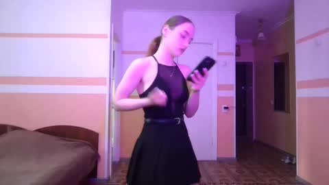 Lina online show from June 4, 2:34 pm
