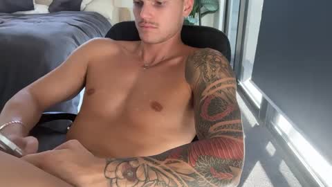 BrooklynTay online show from February 6, 6:06 am