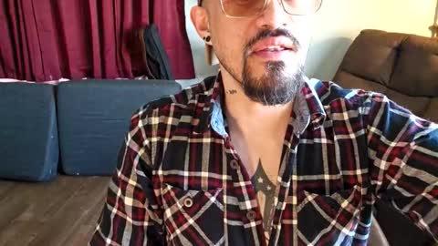 brownboyt online show from March 25, 4:36 pm