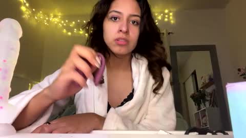 Snapshot of brownbunny212 chatting on January 27, 4:52 am brownbunny212 online show from January 27, 4:52 am